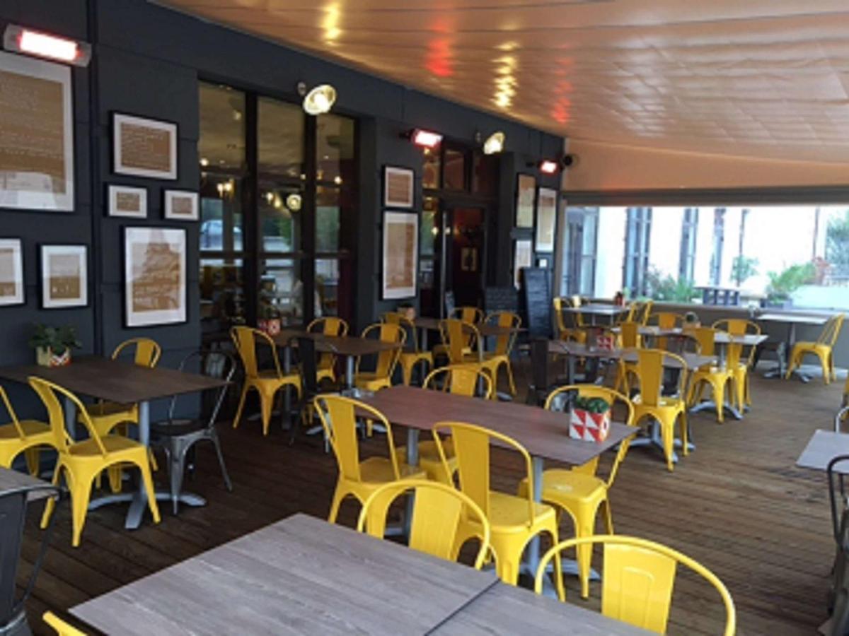 Отель Ibis Montpellier Centre Polygone Экстерьер фото