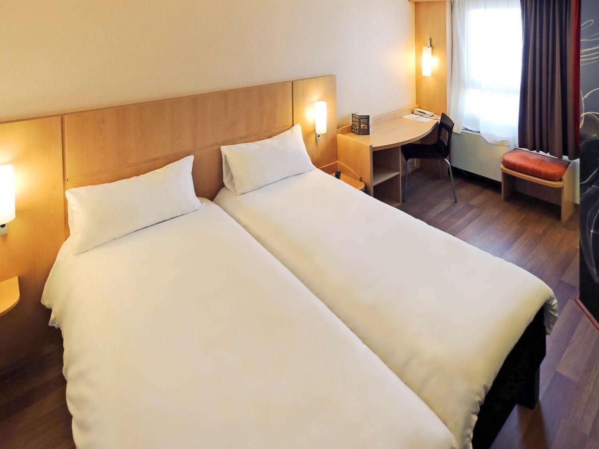 Отель Ibis Montpellier Centre Polygone Экстерьер фото